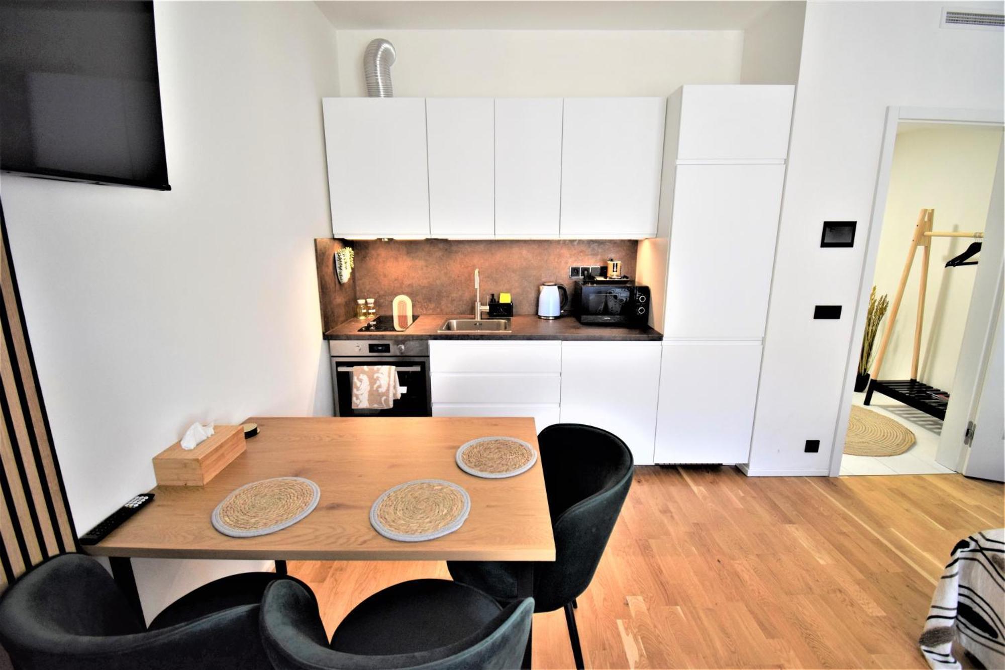 Jasminn Apartments Прага Екстер'єр фото