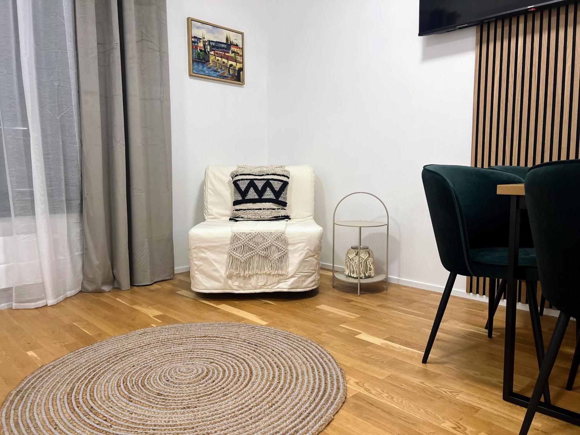 Jasminn Apartments Прага Екстер'єр фото