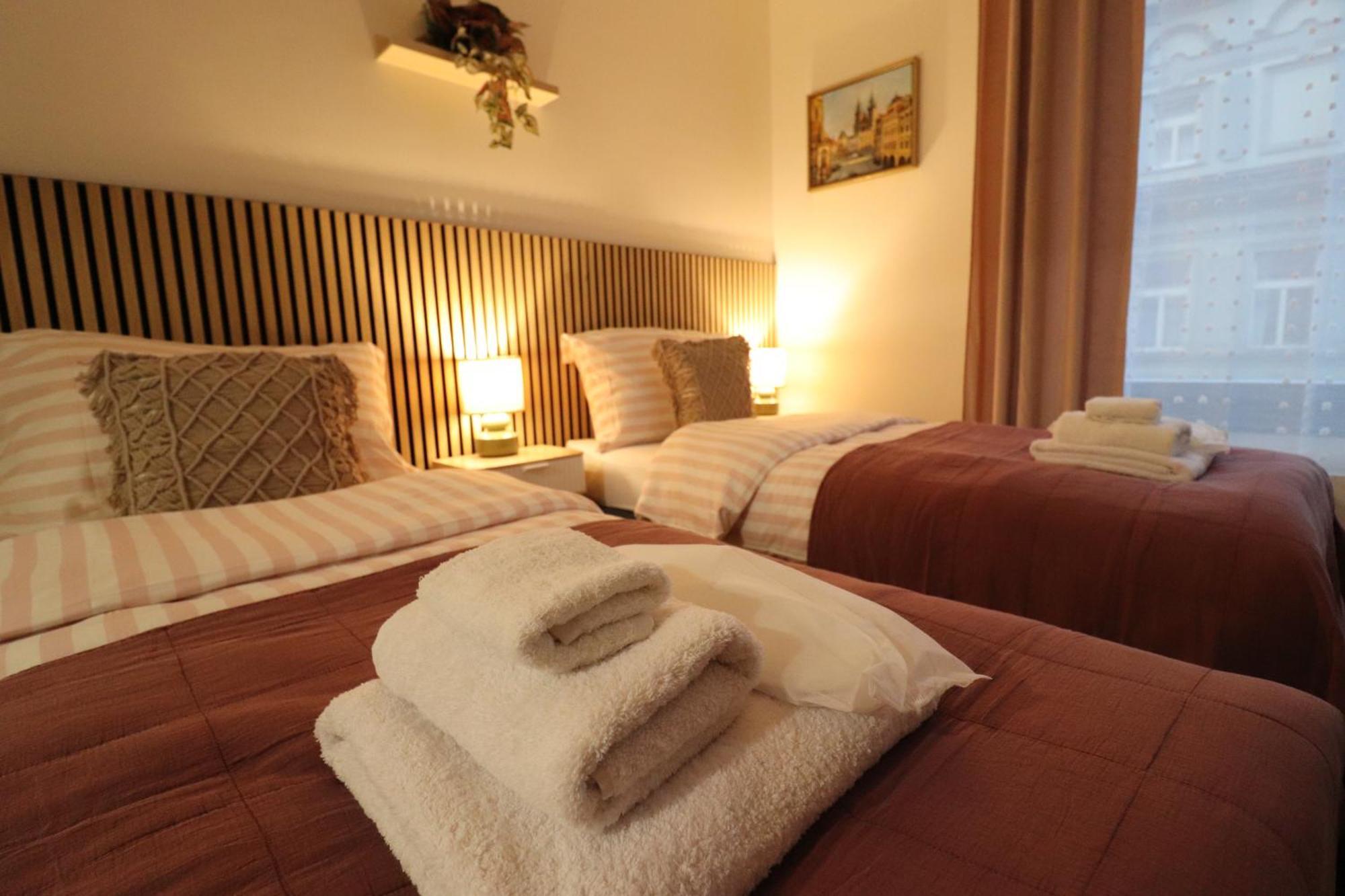 Jasminn Apartments Прага Екстер'єр фото